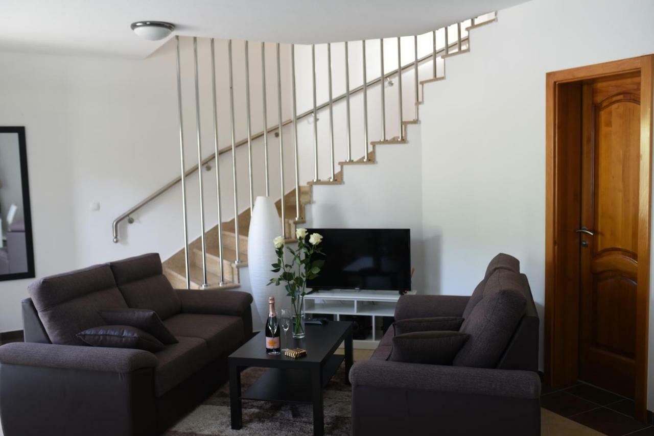 Apartman Livno Exteriör bild